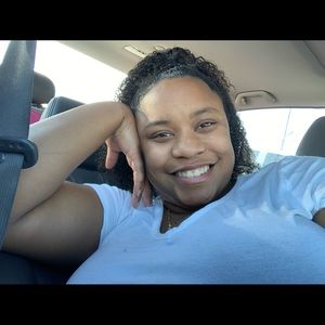 Meet your Posher, Ashlee